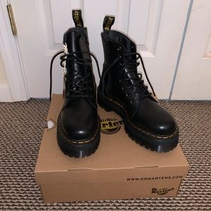 Dr. Martens Jadon Boot NWT
